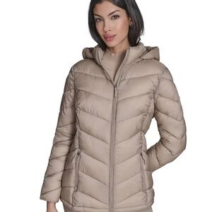 Women’s Packable Hooded Puffer Coat
